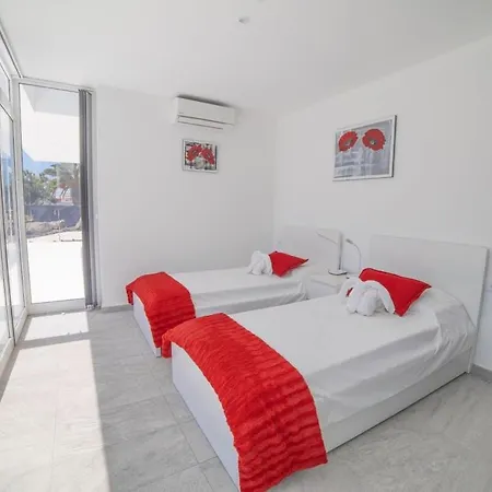 Willa Odyssey With Private Heated Pool In *