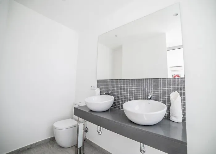 Villa Odyssey With Private Heated Pool In