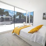 빌라 Odyssey With Private Heated Pool In