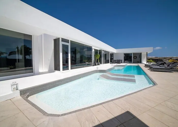 Odyssey With Private Heated Pool In 플라야블랑카